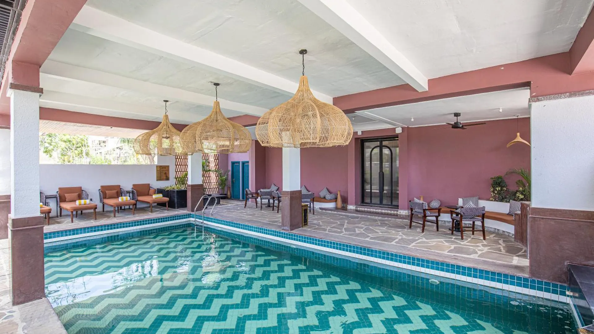 Casa Blanca Lakecity Udaipur 4*,