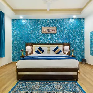 Opo The Alpino Hotel New Delhi