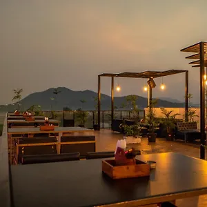 Hotel The Courtyard - Beyond Bar & Club, Udaipur