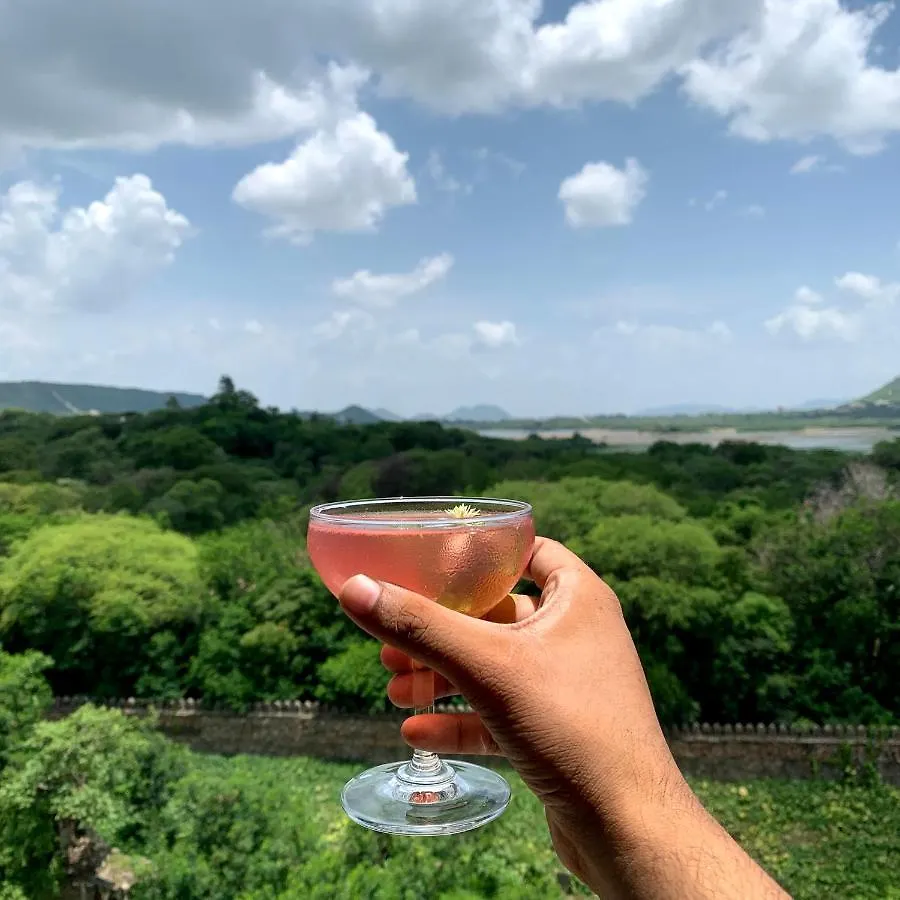 Casa Blanca Lakecity Udaipur Hotel